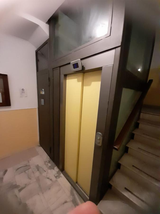 Manzoni 81 Apartment 卡塔尼亚 外观 照片
